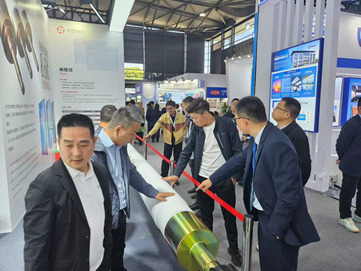 Freedom Ceramics Shines at the 35th Shanghai Industrial Glass Exhibition, Unveiling New HD Roller Technology