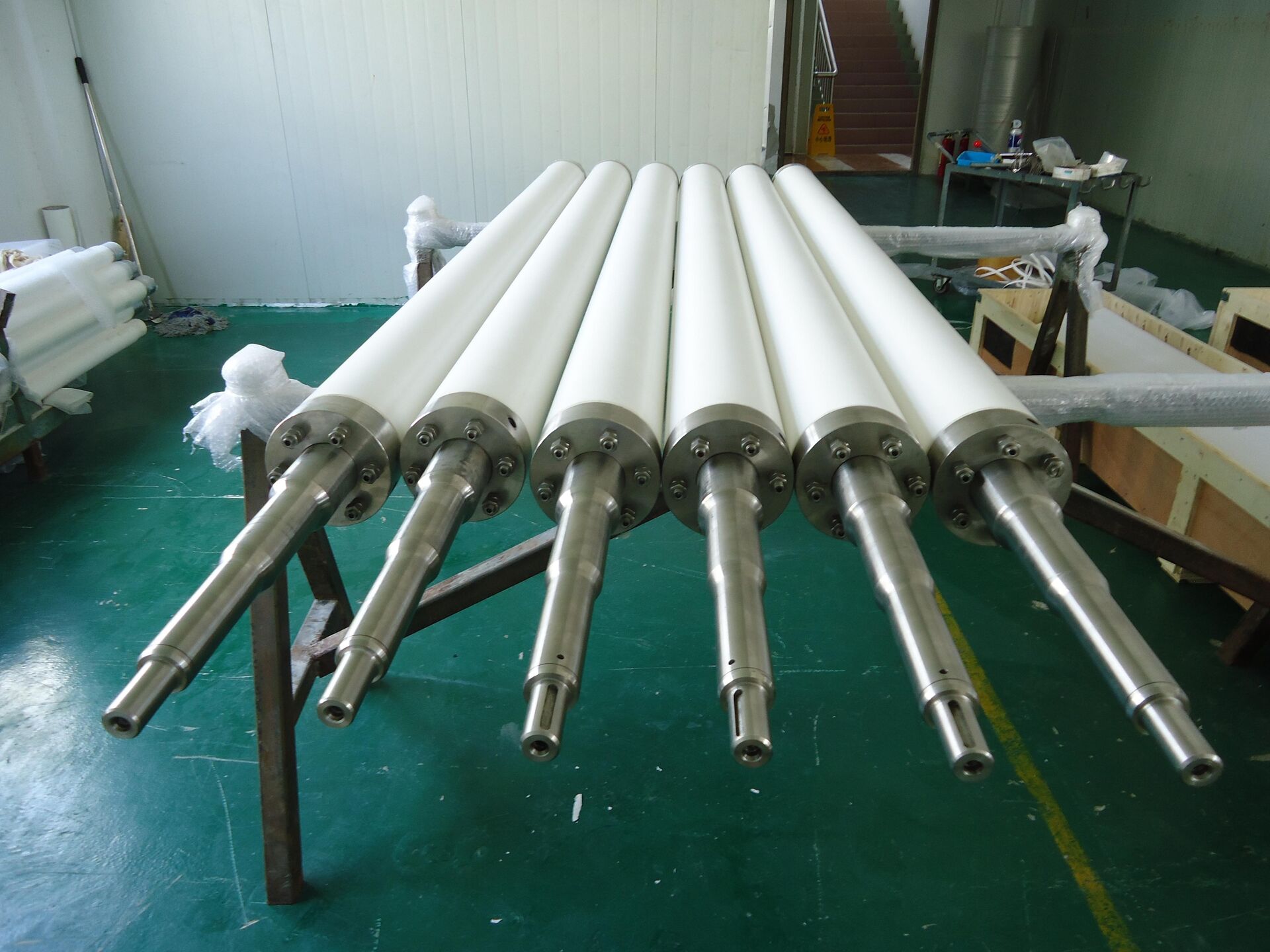 Steel smelting eramic roller