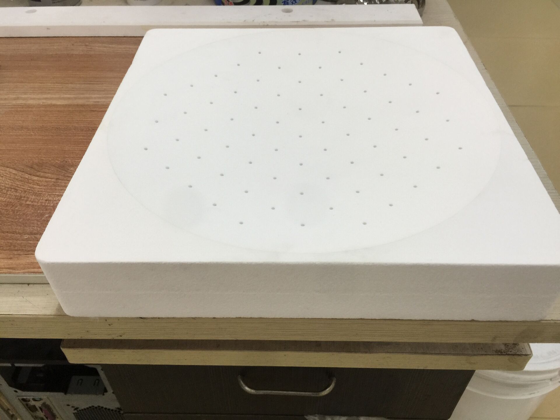 Mirror forming ceramic mold