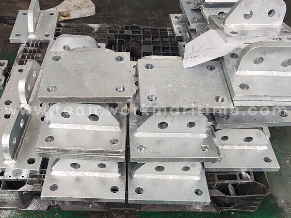 Chain Bracket