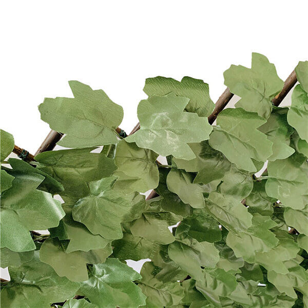 Expandable artificial lvy leaf trellis