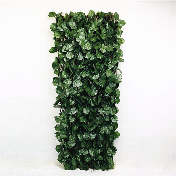 Expandable artificial lvy leaf trellis