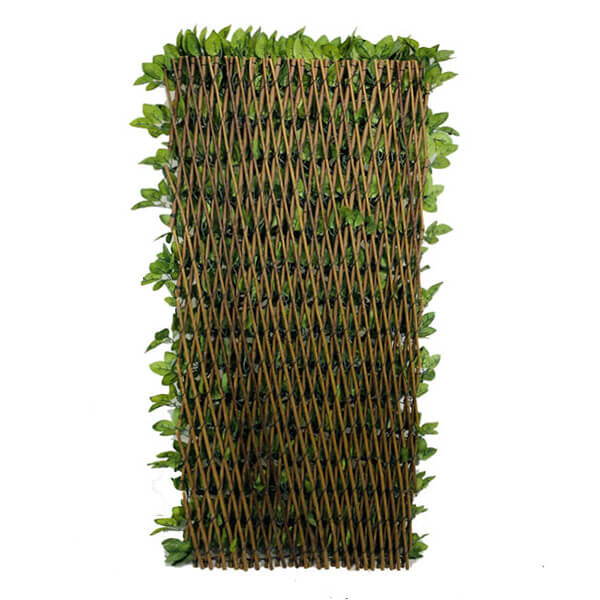 Expandable artificial laurel leaf trellis