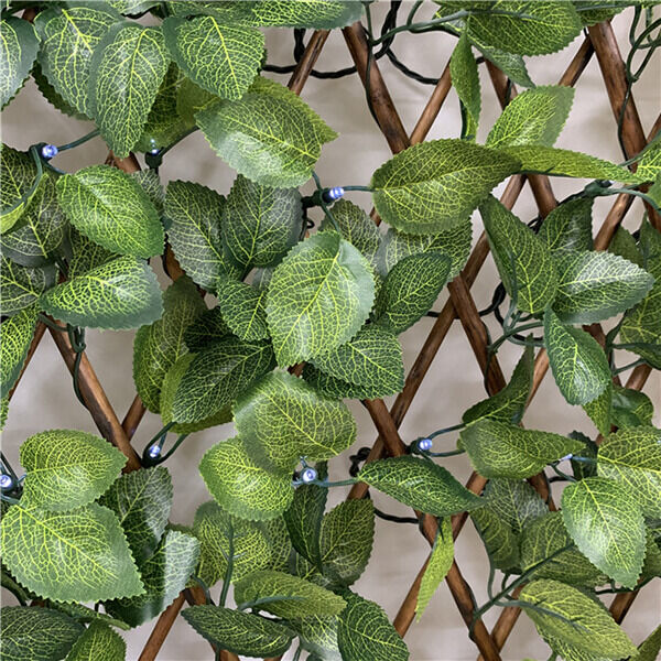 Solar led artificial laurel leaf trellis