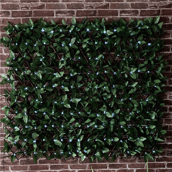 Solar led artificial laurel leaf trellis