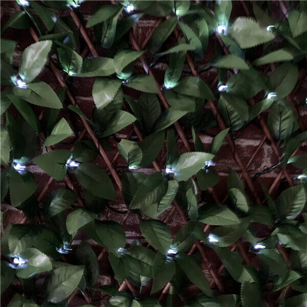 Solar led artificial laurel leaf trellis