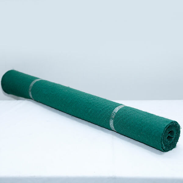 Pe mesh and geotechnical cloth compounded screen