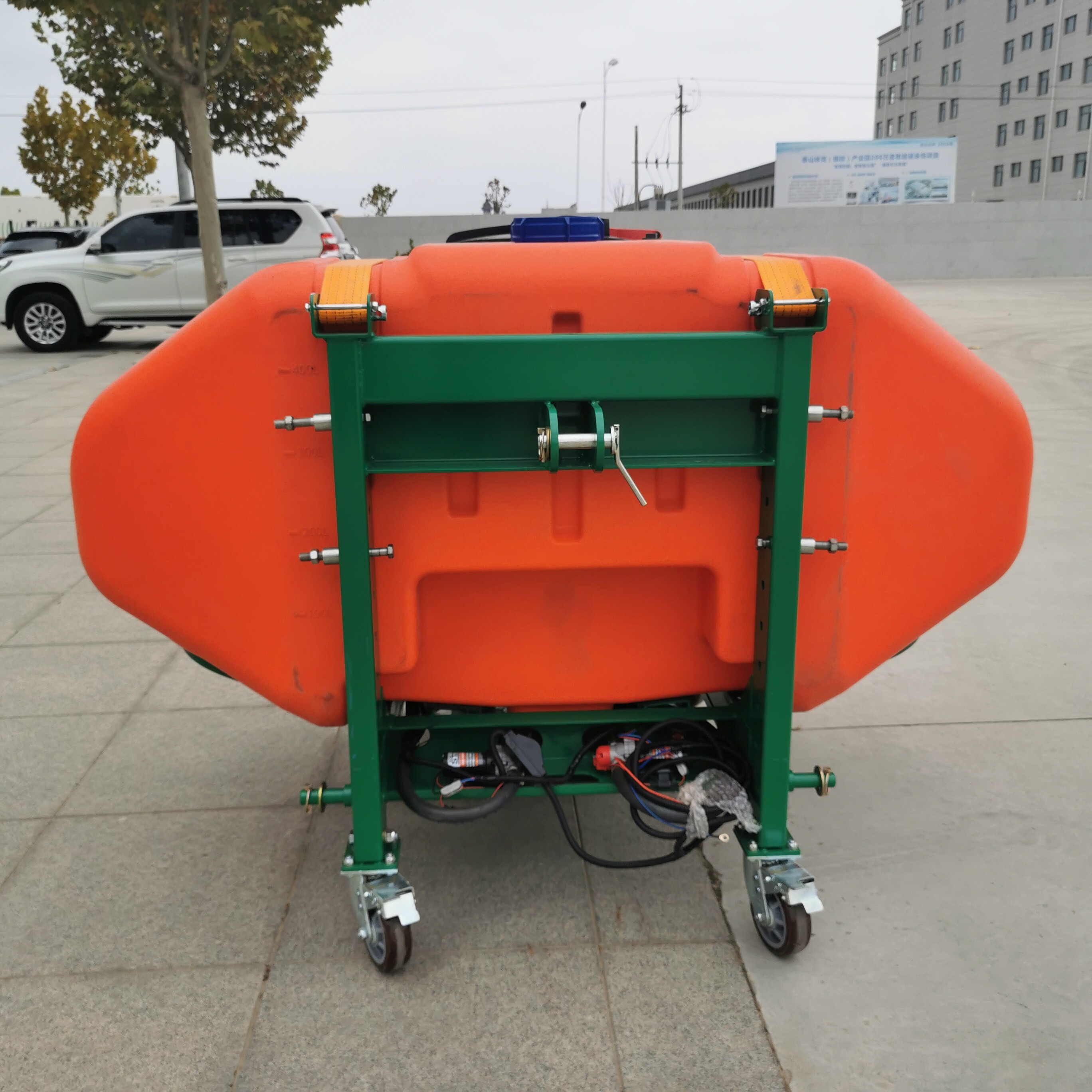 Передний бак