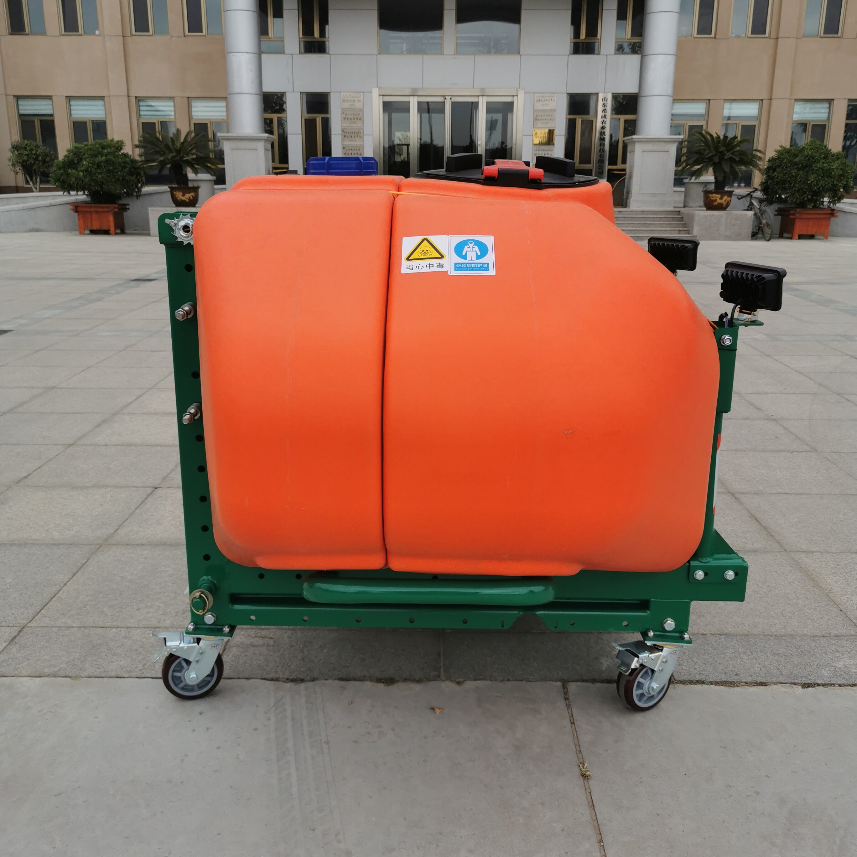 Передний бак