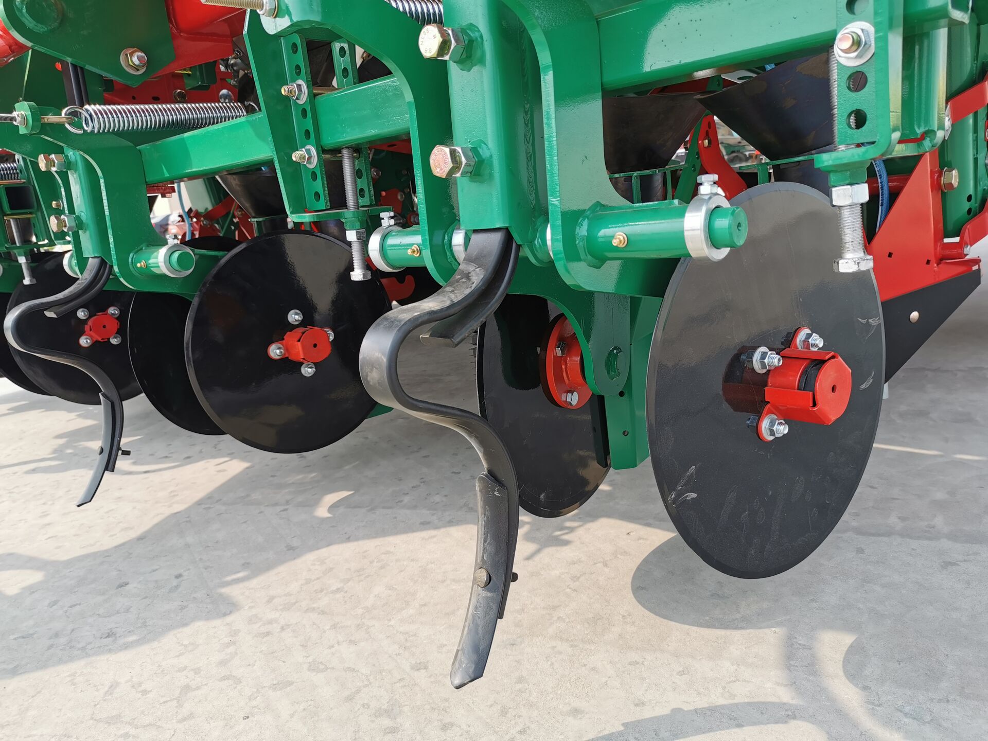 Большая картофелесажалка