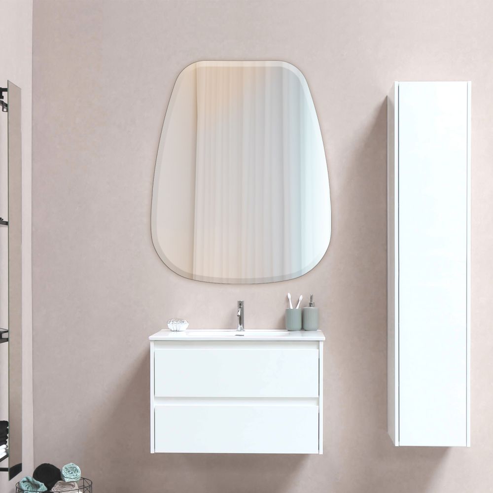 Beveled mirror-trapezoid