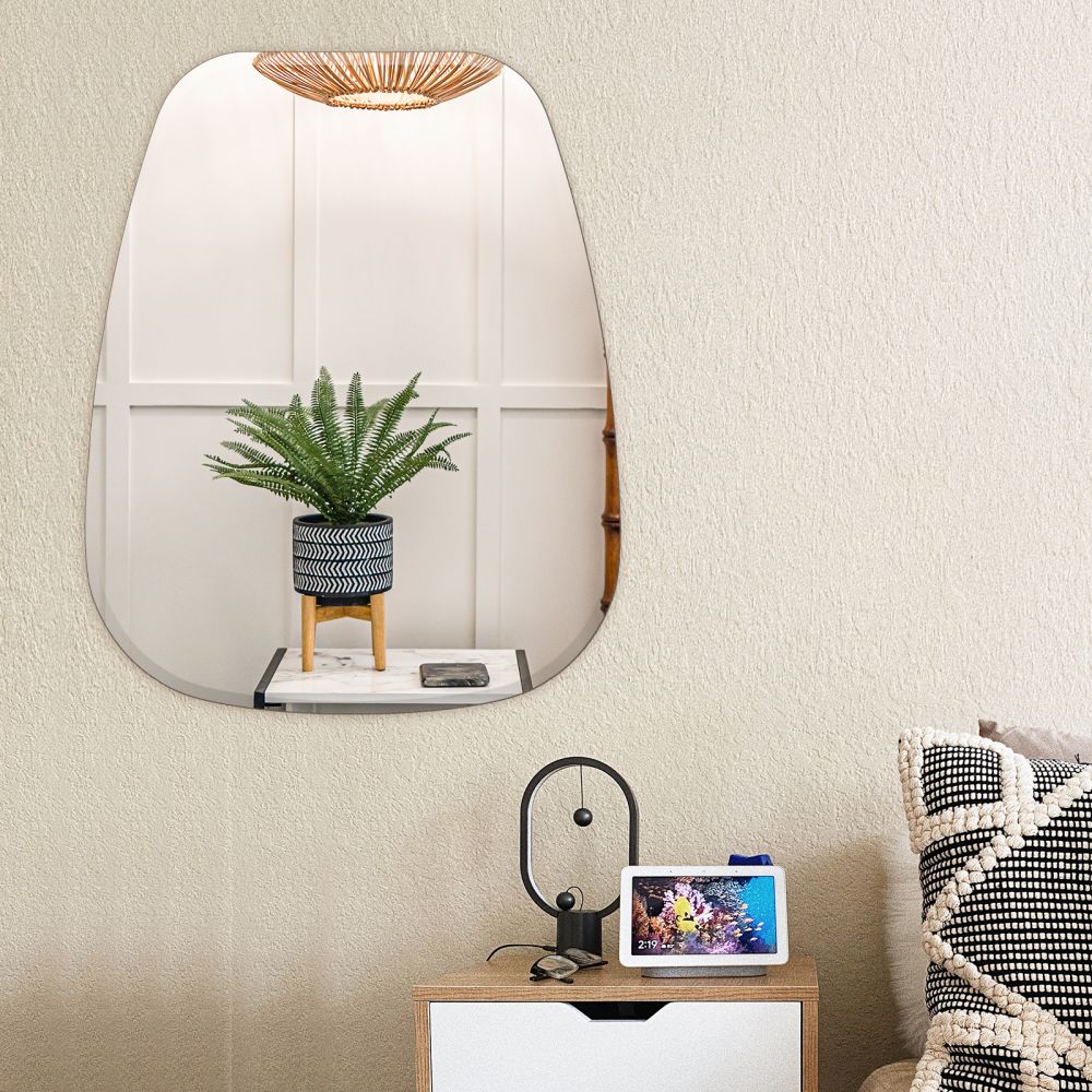 Beveled mirror-trapezoid