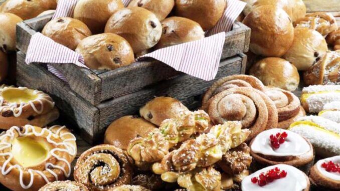 A Comprehensive Guide to Metal Conveyor Belt Applications in Bakery Facilities