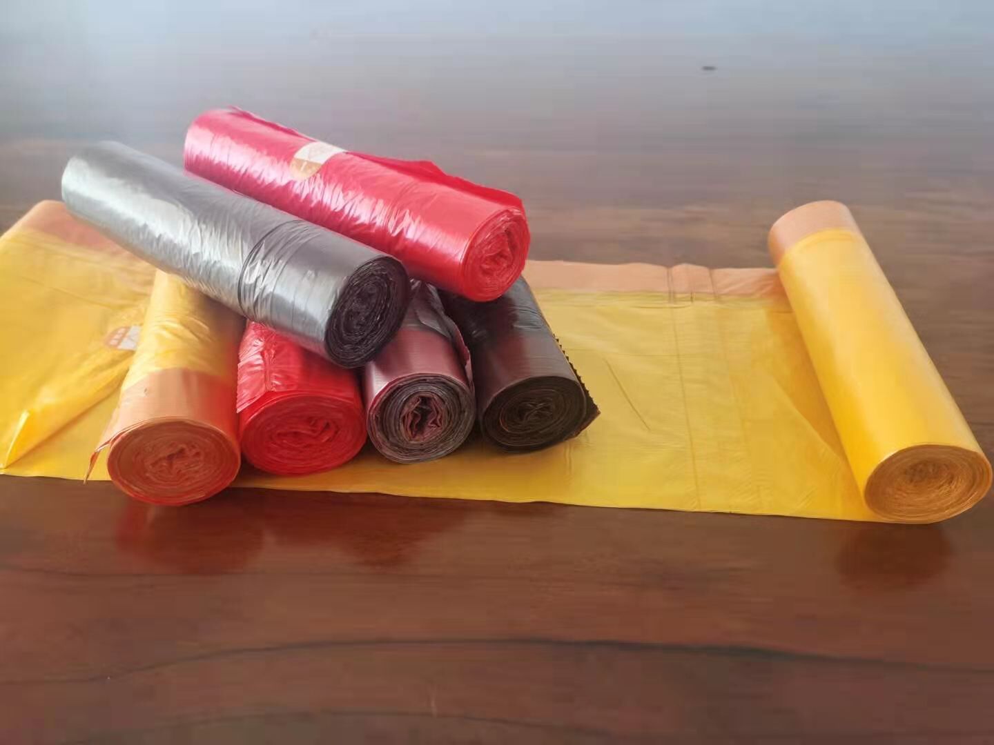 Drawstring garbage bag