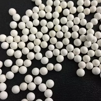 Zirconium silicate grinding ball