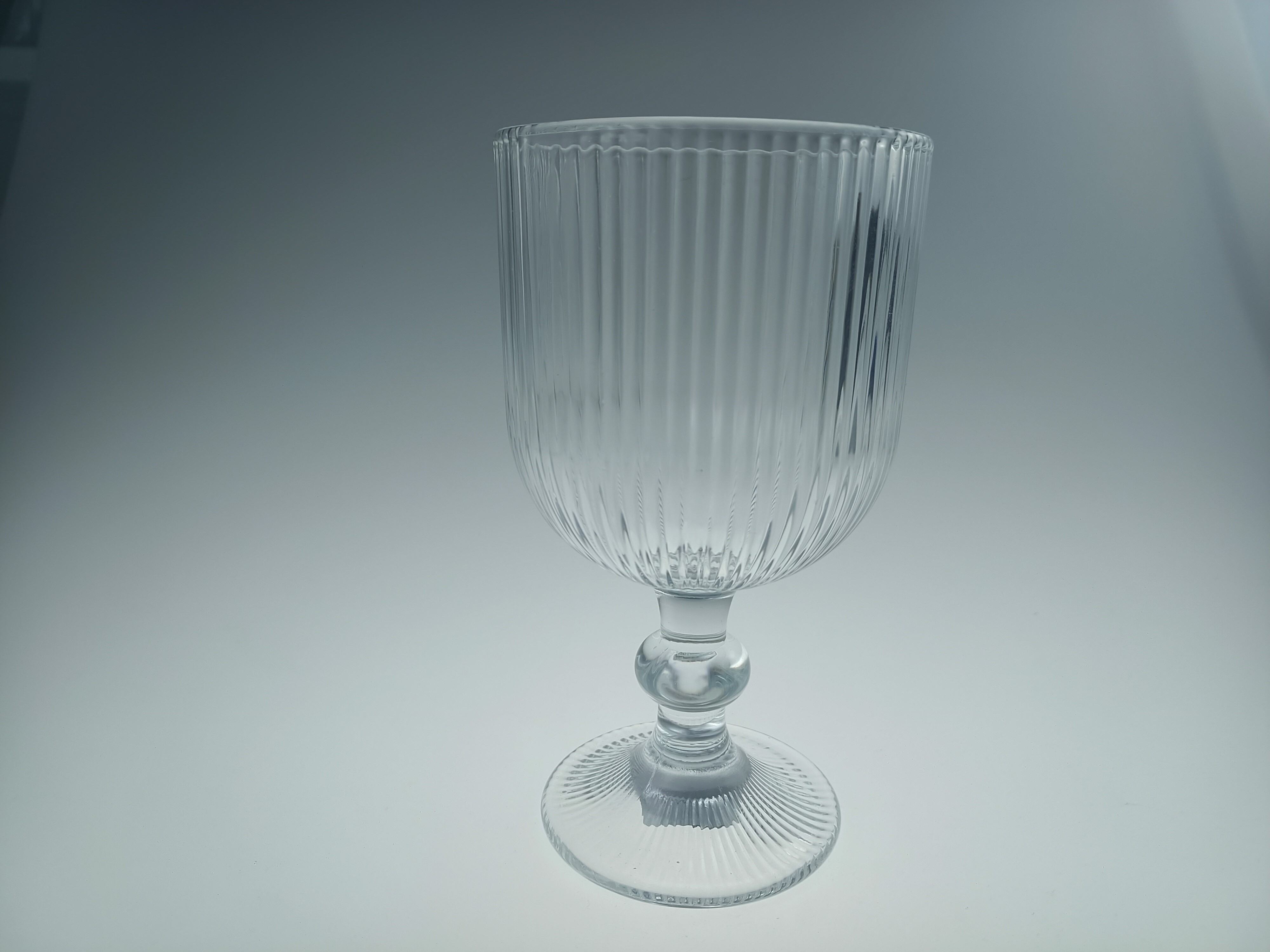 88H160 Vertical-striped high-heel cup