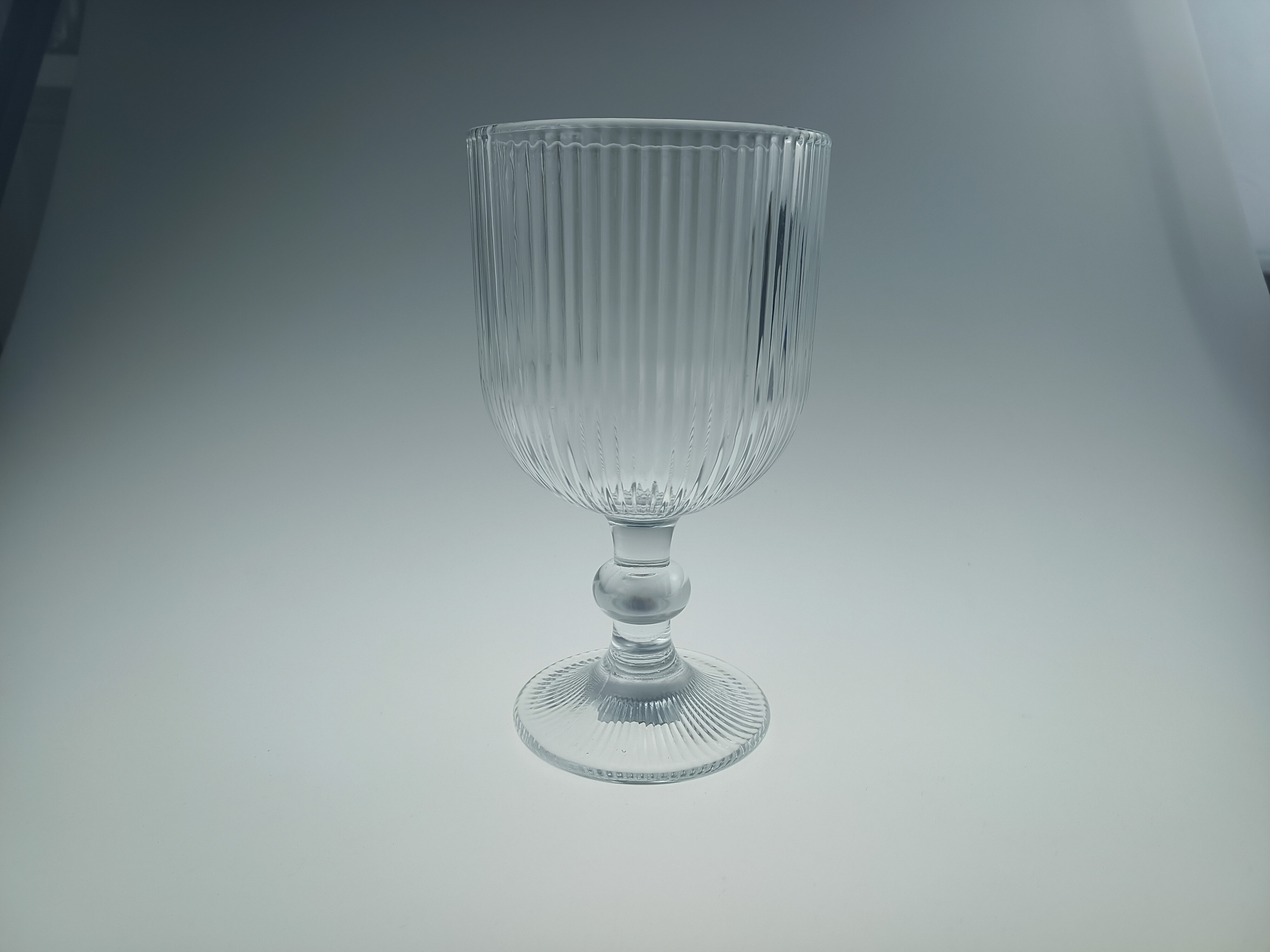 88H160 Vertical-striped high-heel cup