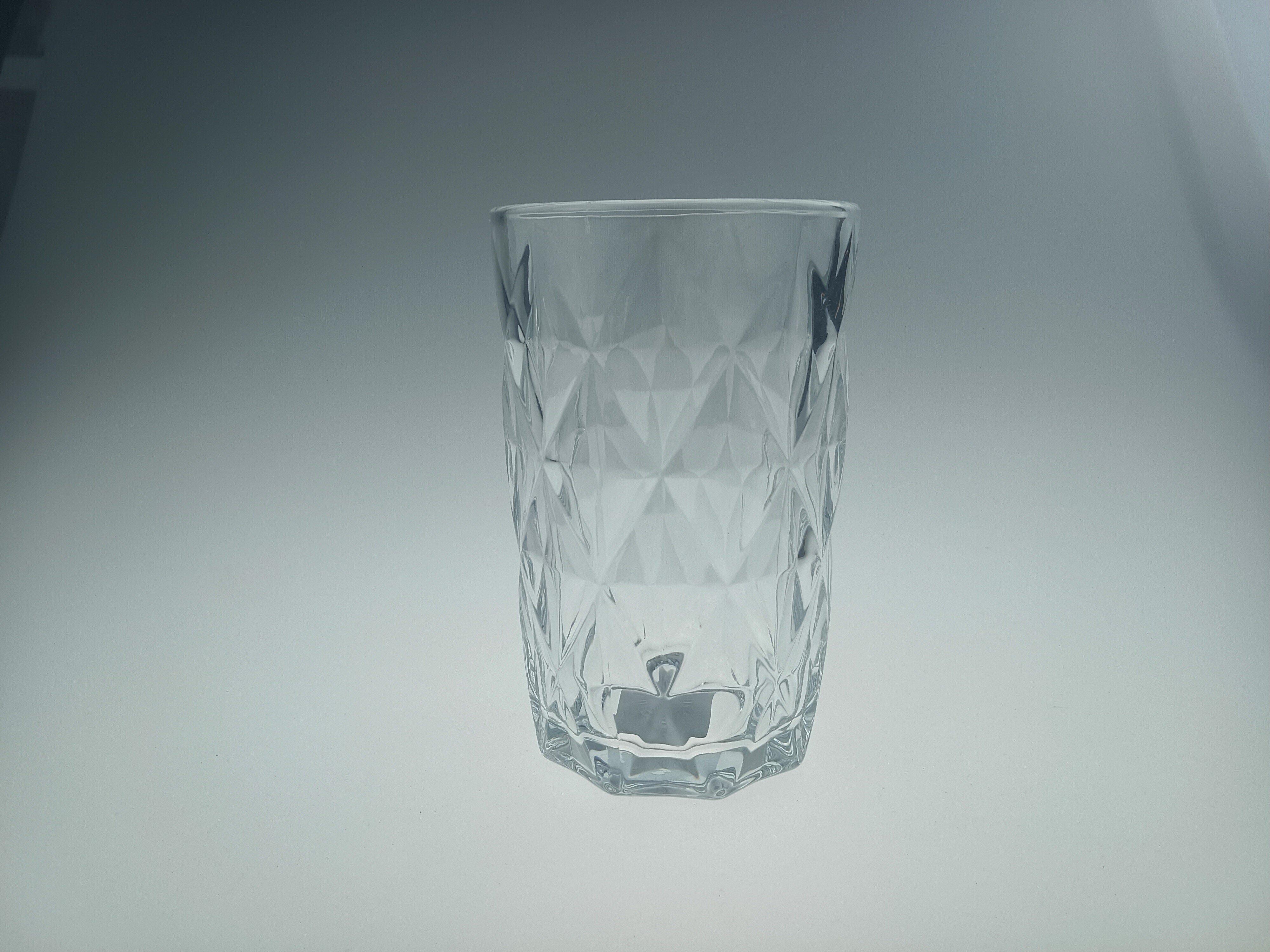 DK80H126 Patterned Glass Cup