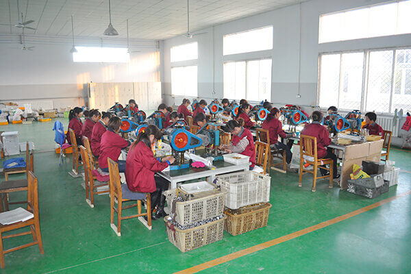 What is the function of the movement and bourdon tube of the pressure gauge?