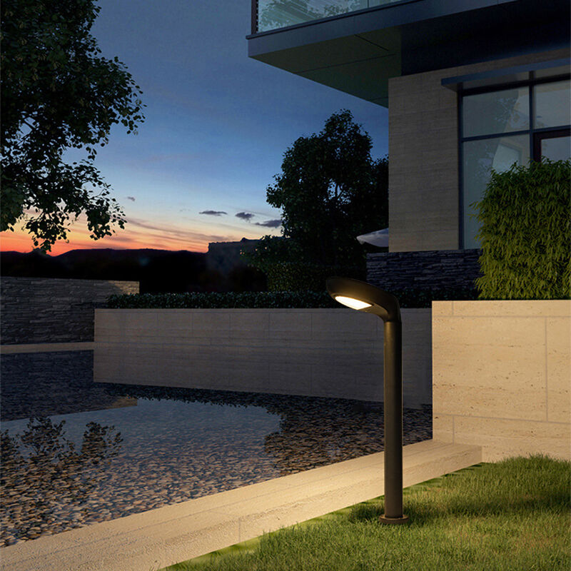 Solar powered yard light