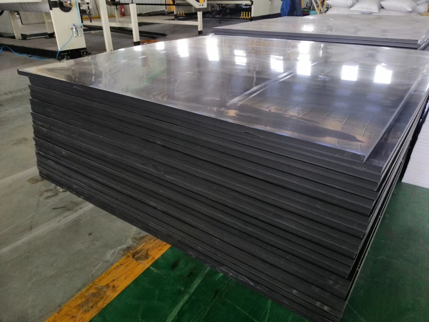 Glossy HDPE sheet