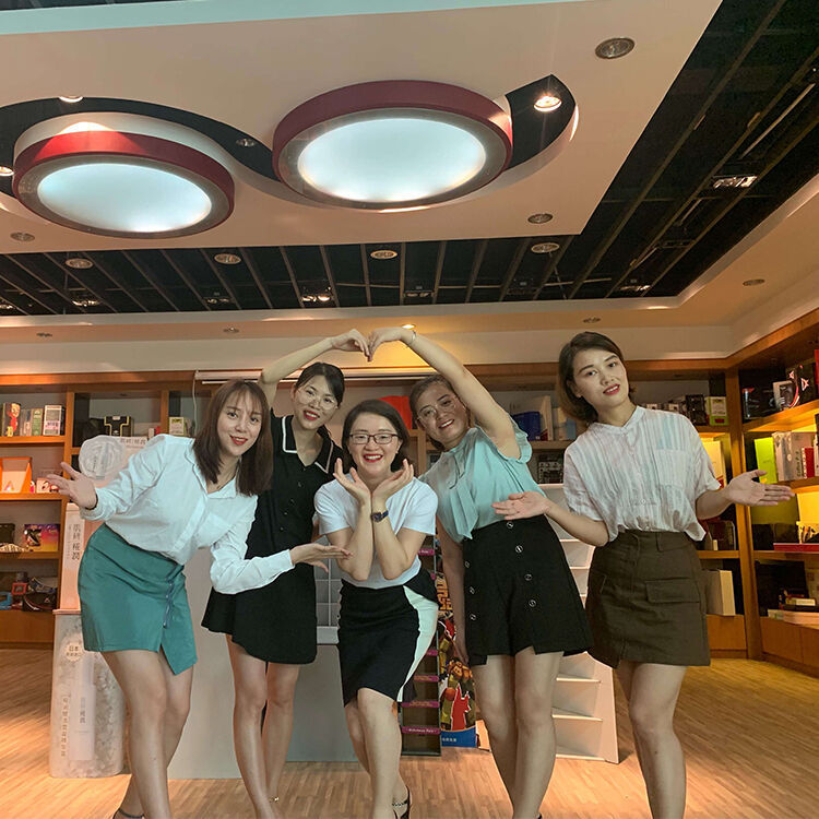 Tongheng printing professional team.jpg