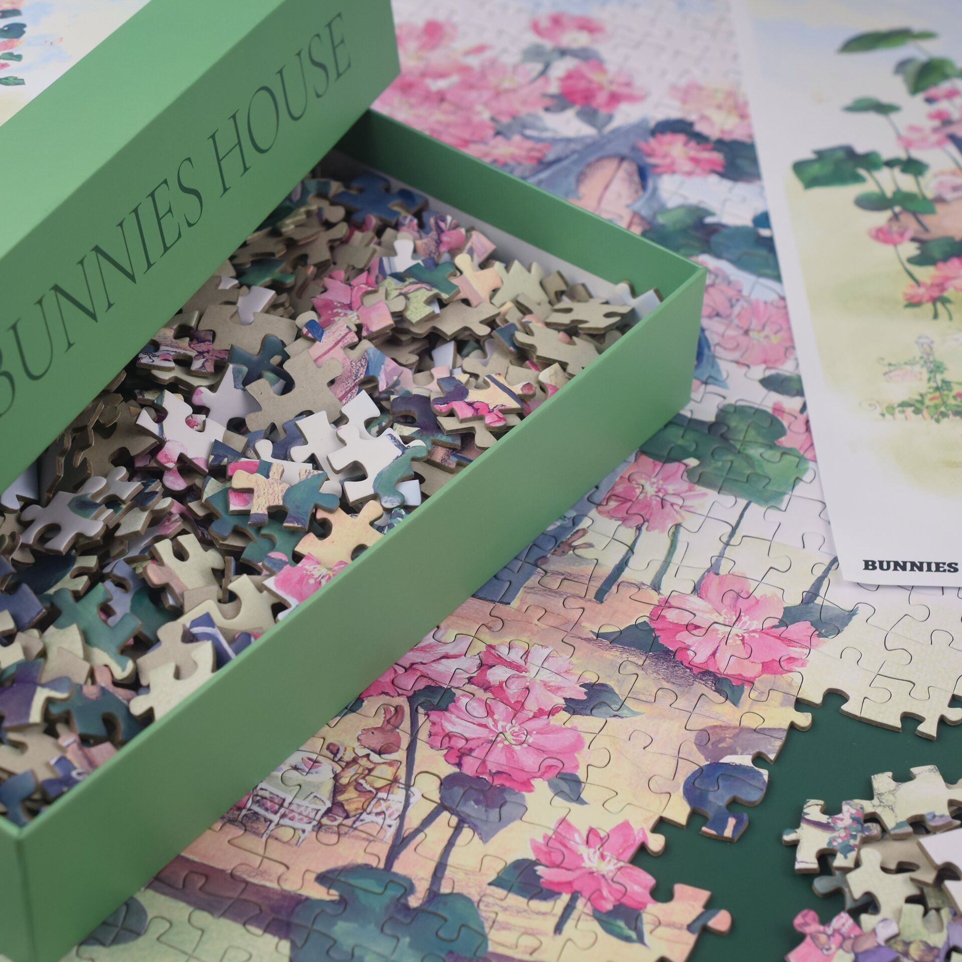 1000 Pieces Jigsaw Puzzle - BUNNIES HOUSE