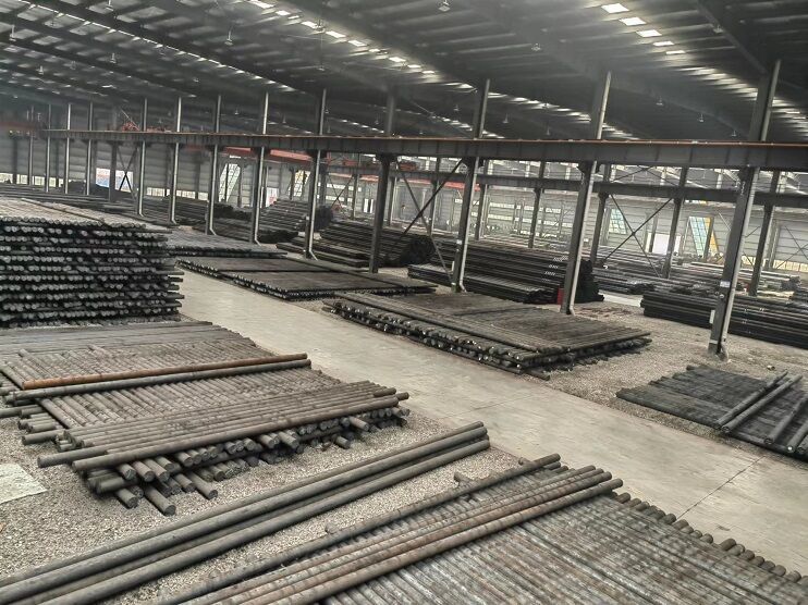 carbon steel bar warehouse 1.jpg