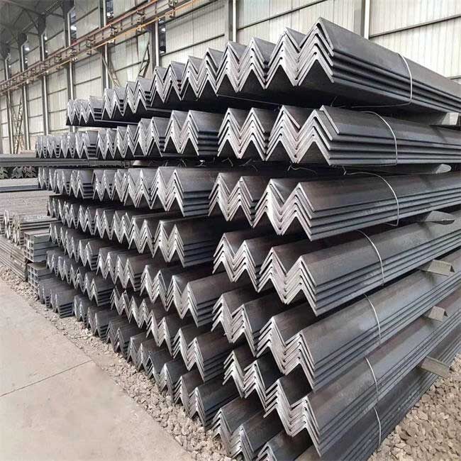 Carbon steel angle warehouse (3).jpg