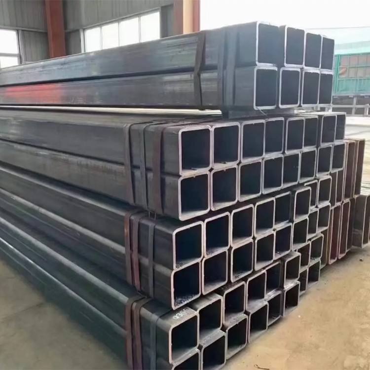 High Quality Factory Price A53 S275 S275jr 40x40x3mm Rectangular Iron square Pipe  For Constructions