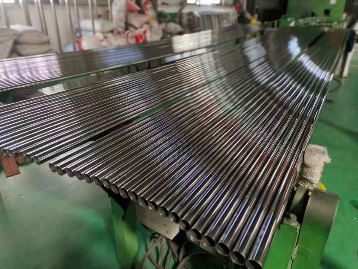 polished-stainless-steel-pipe-(1).jpg polished-stainless-steel-pipe-(1).jpg