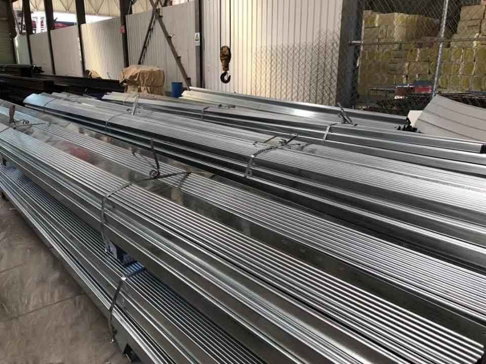 Stainless steel Z-channel warehouse.jpg Stainless steel Z-channel warehouse.jpg