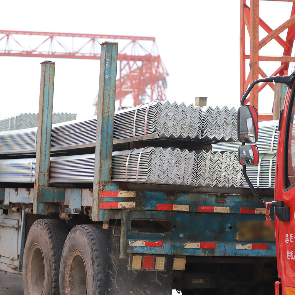 stainless steel angle  load and transport (3).jpg