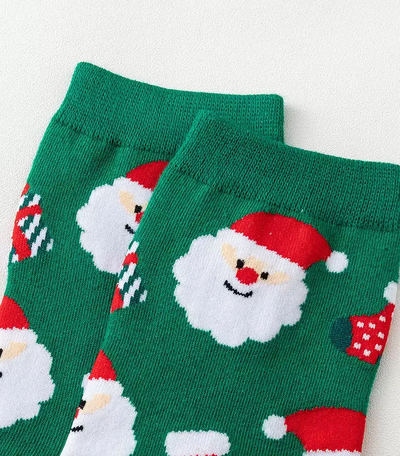Christmas socks (16).jpg