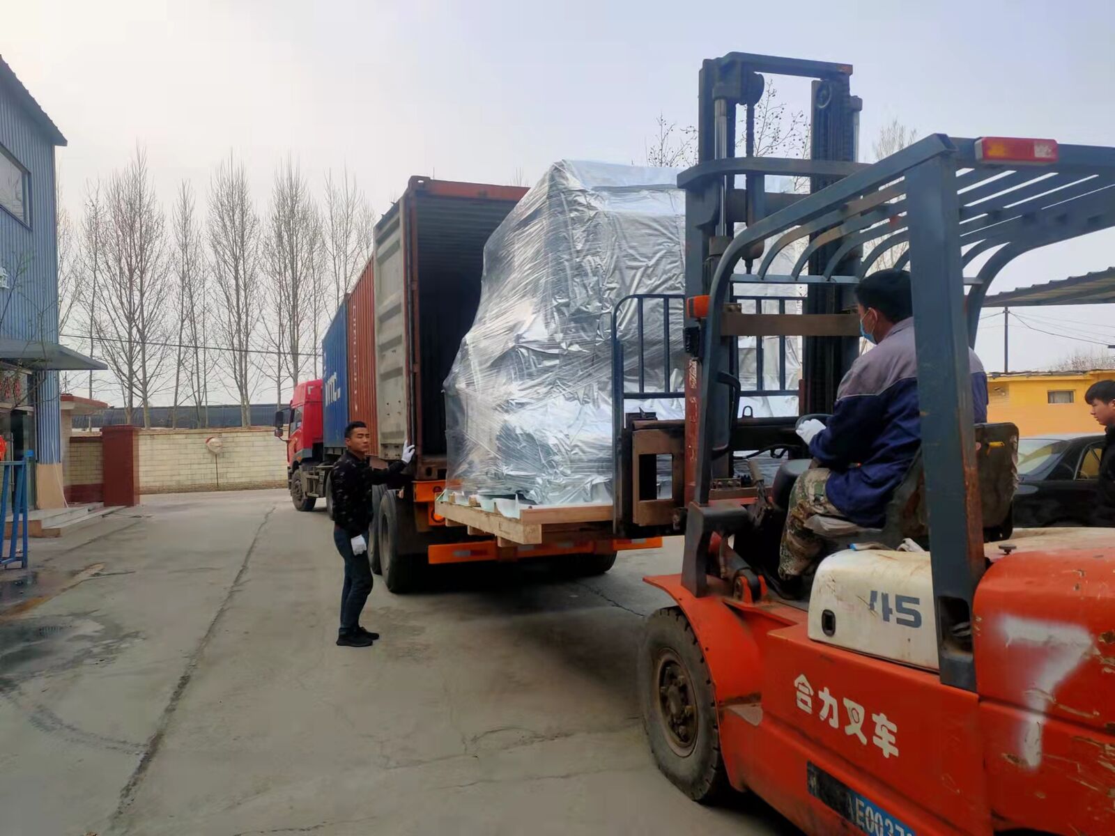 New Intelligent Busbar Chamfering Machine EMAC-XT is exported to UAE