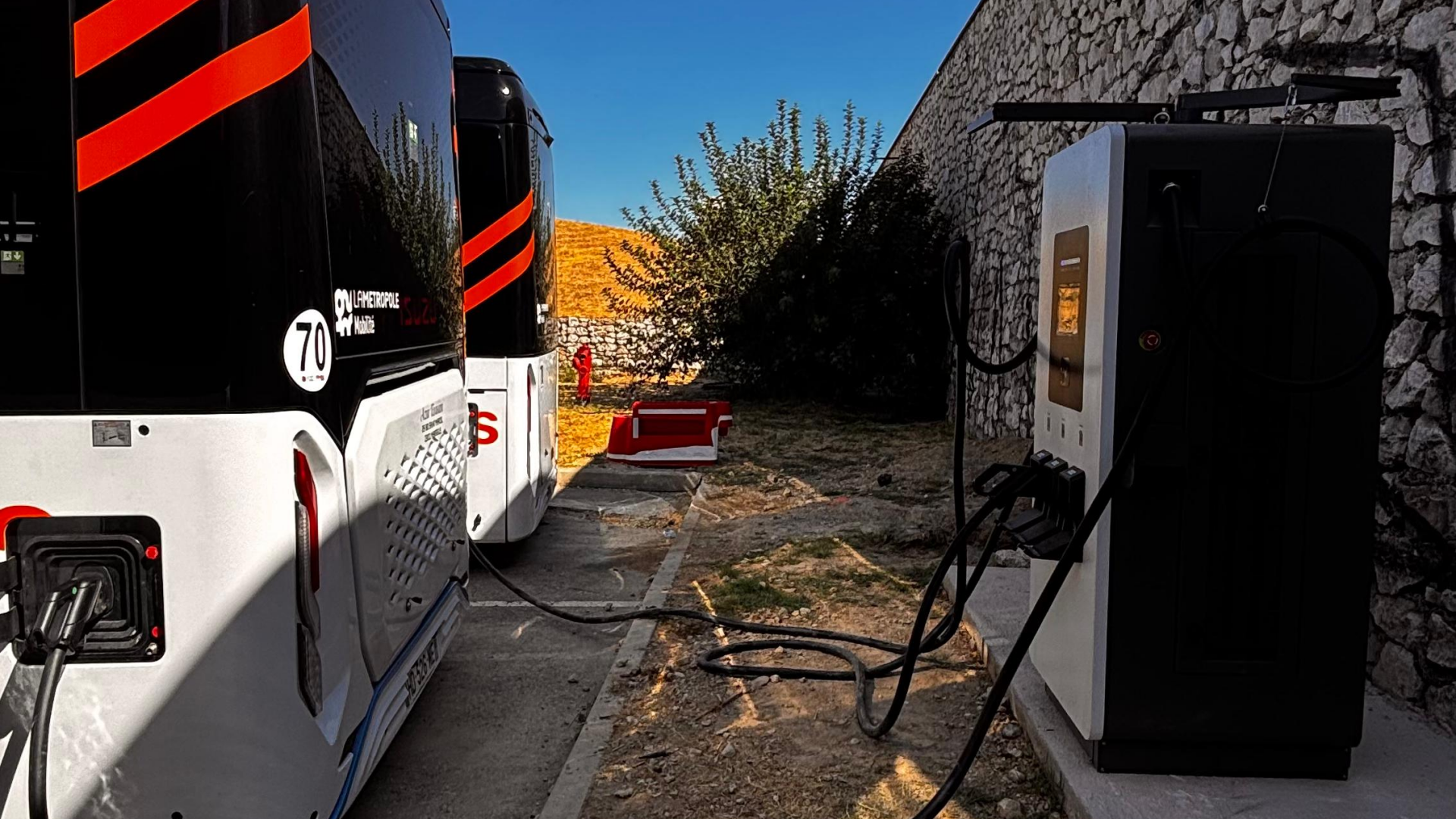 Importance of fleet electric vehicle charging solutions