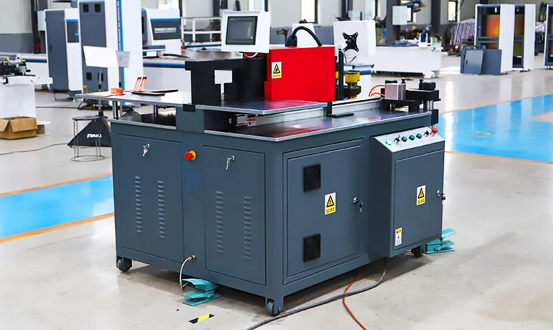 CNC Semi-autoc Busbar Processing Machimatine