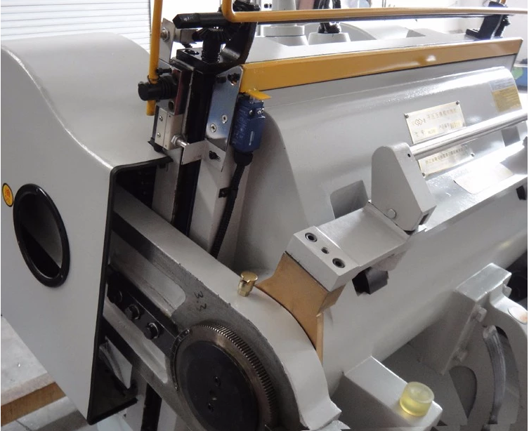 die cutter 03.png die cutter 03.png