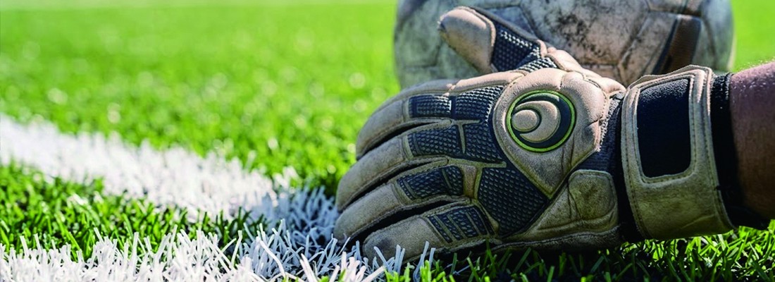Why Artificial Turf Performs Better Than Natural Grass During Summer 3(1)