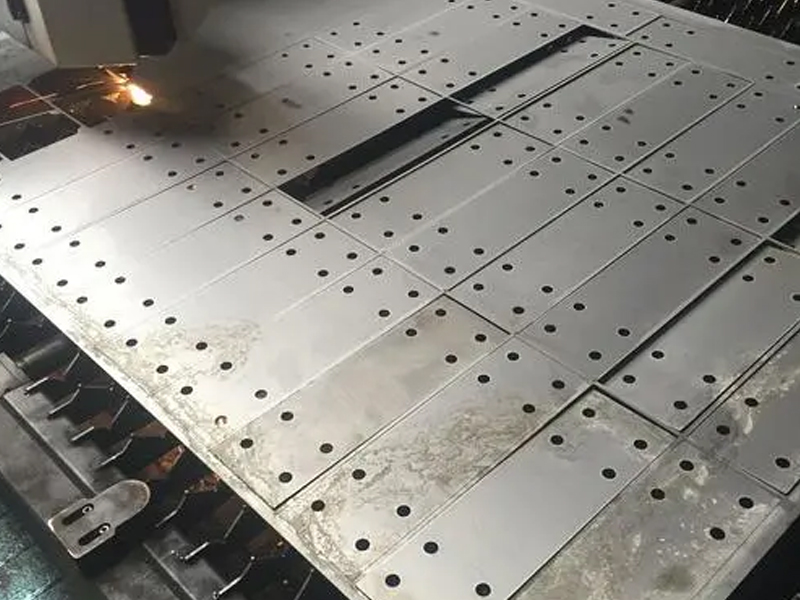 Stainless steel plate cutting 
