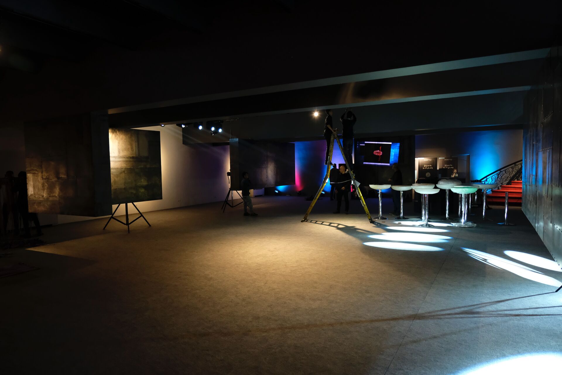 此处显示图片描述此处显示图片描述此处显示图片描述