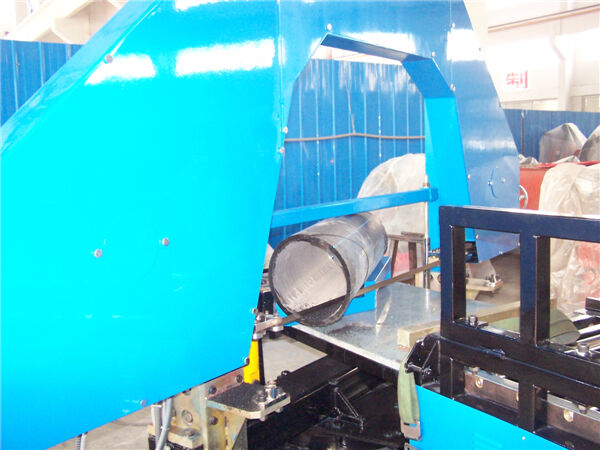 Multi-angle cutting saw SJBC 800