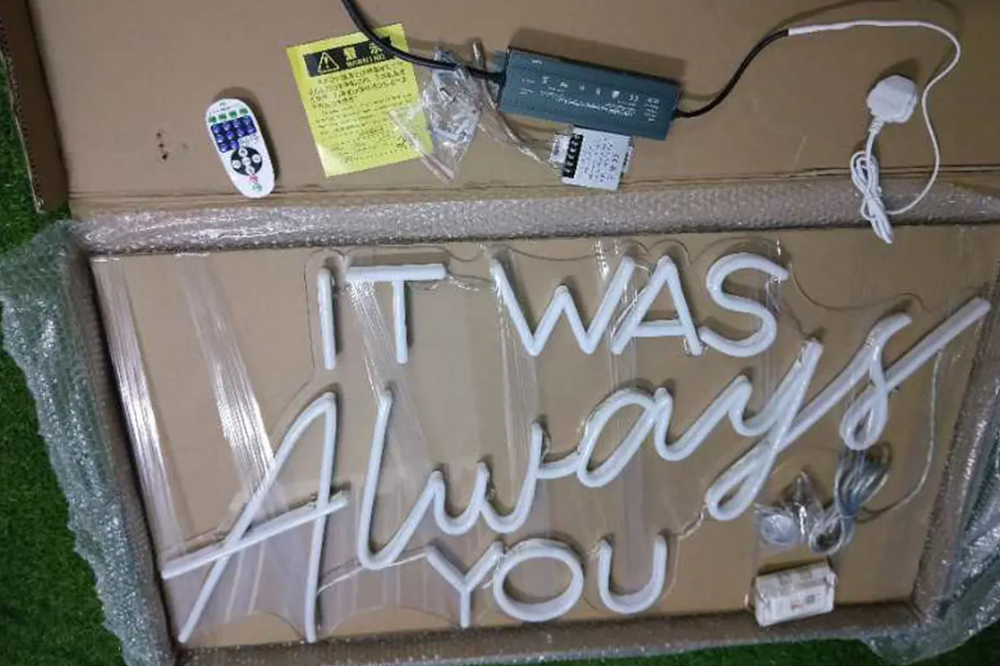 12V 5A 77W RGB neon sign