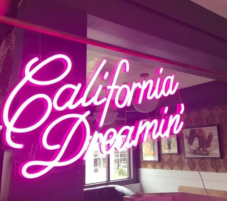 California dreamin' neon sign