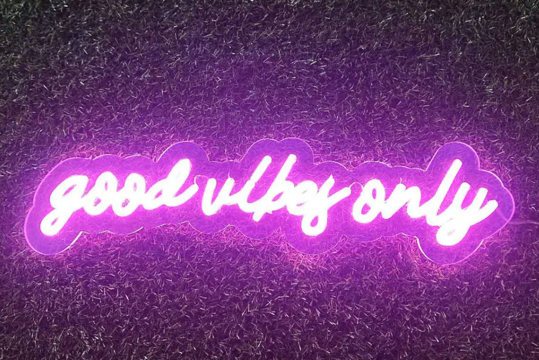 Good vibes only neon sign