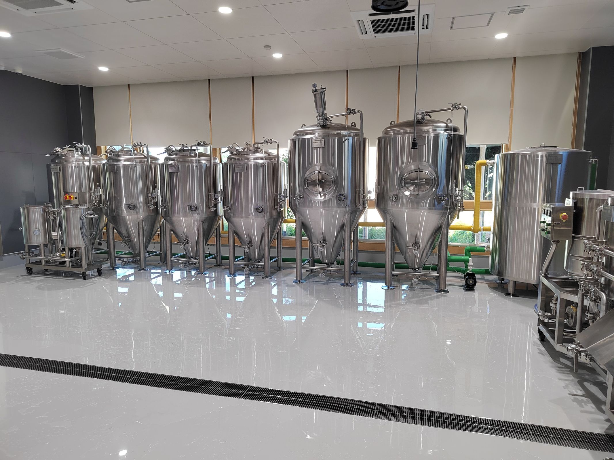 300L Craft Beer Brewing Equipment – Complete Turnkey Microbrewery System