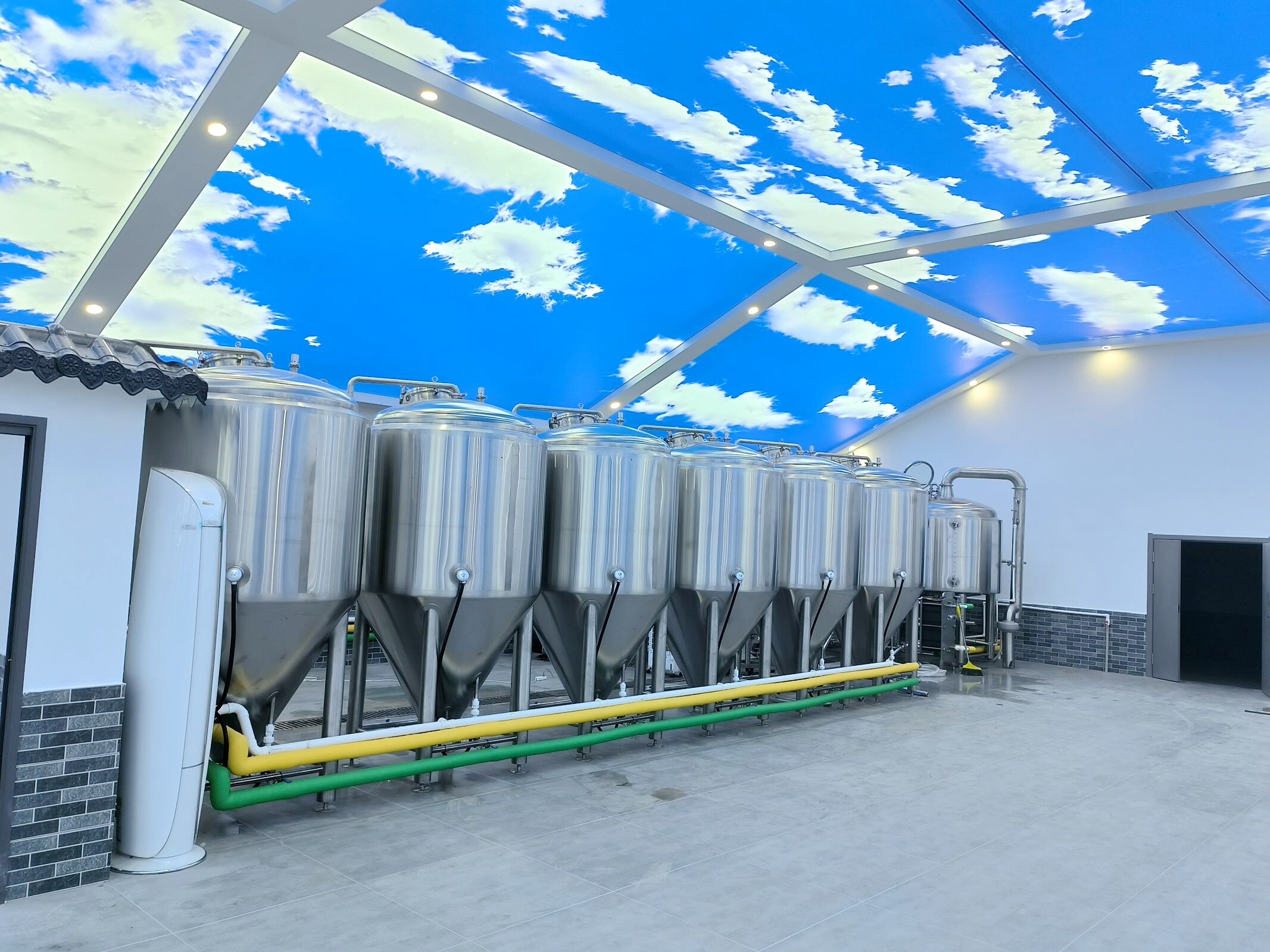 1000L Craft Beer Brewing Equipment – PLC Gas-Steam Two-Vessel Turnkey Microbrewery