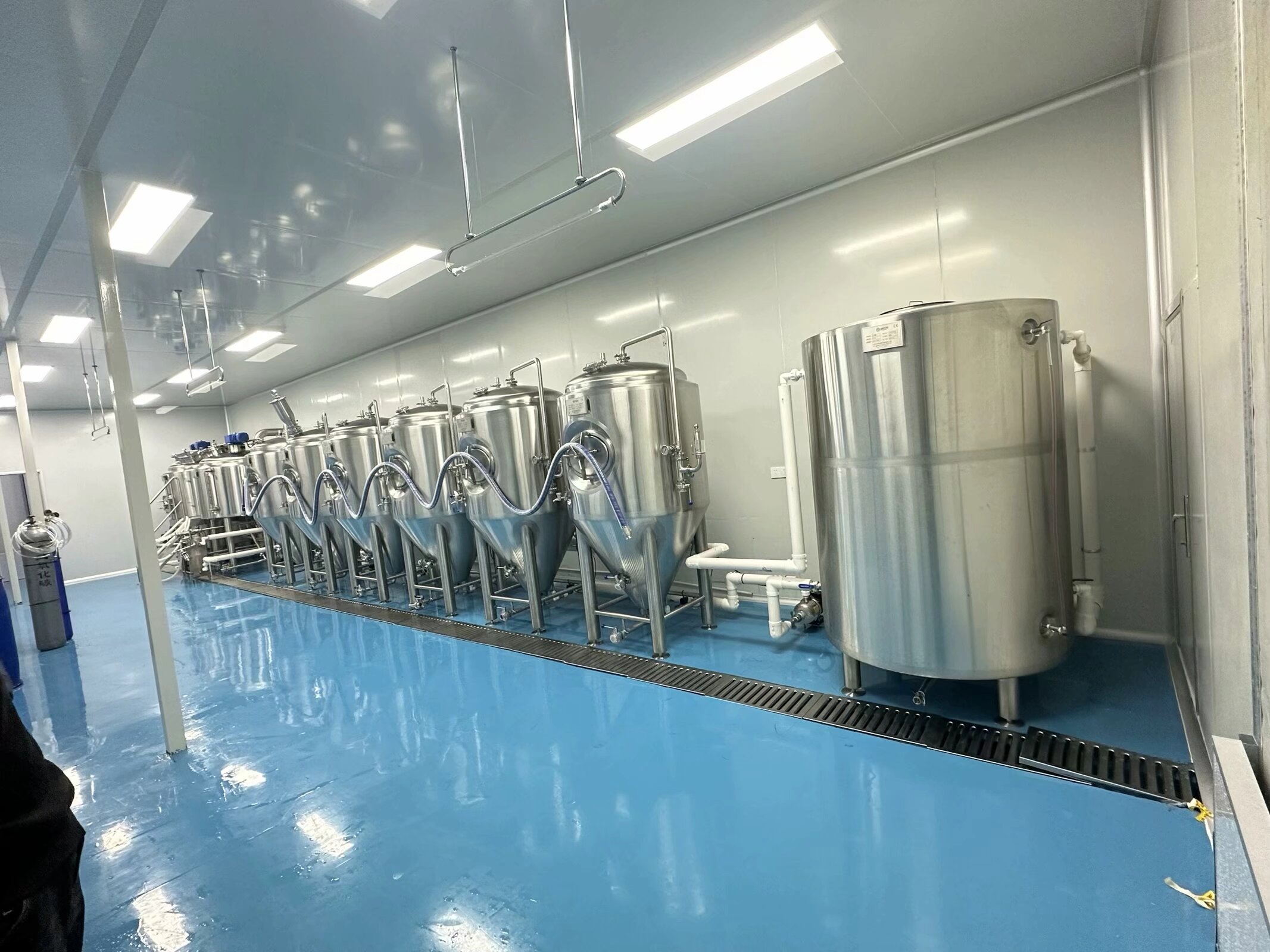 1000L Craft Beer Brewing Equipment – Commercial Turnkey Brewery System with PLC Control