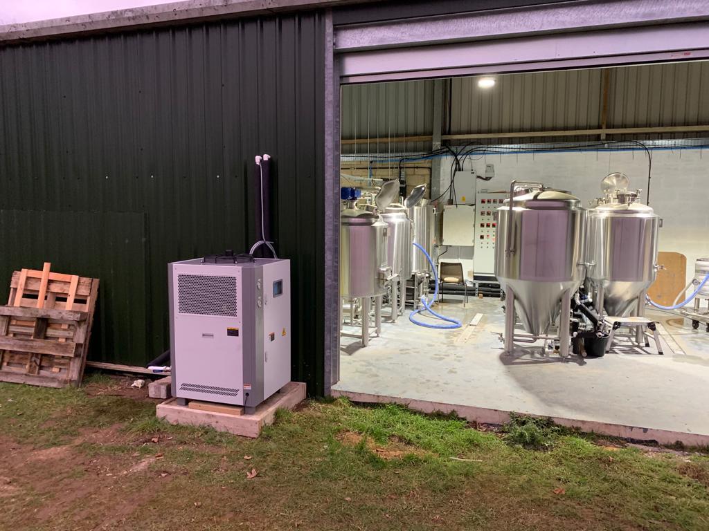 300L Craft Beer Brewing System – Turnkey SUS304 Microbrewery with Jacketed Fermenters