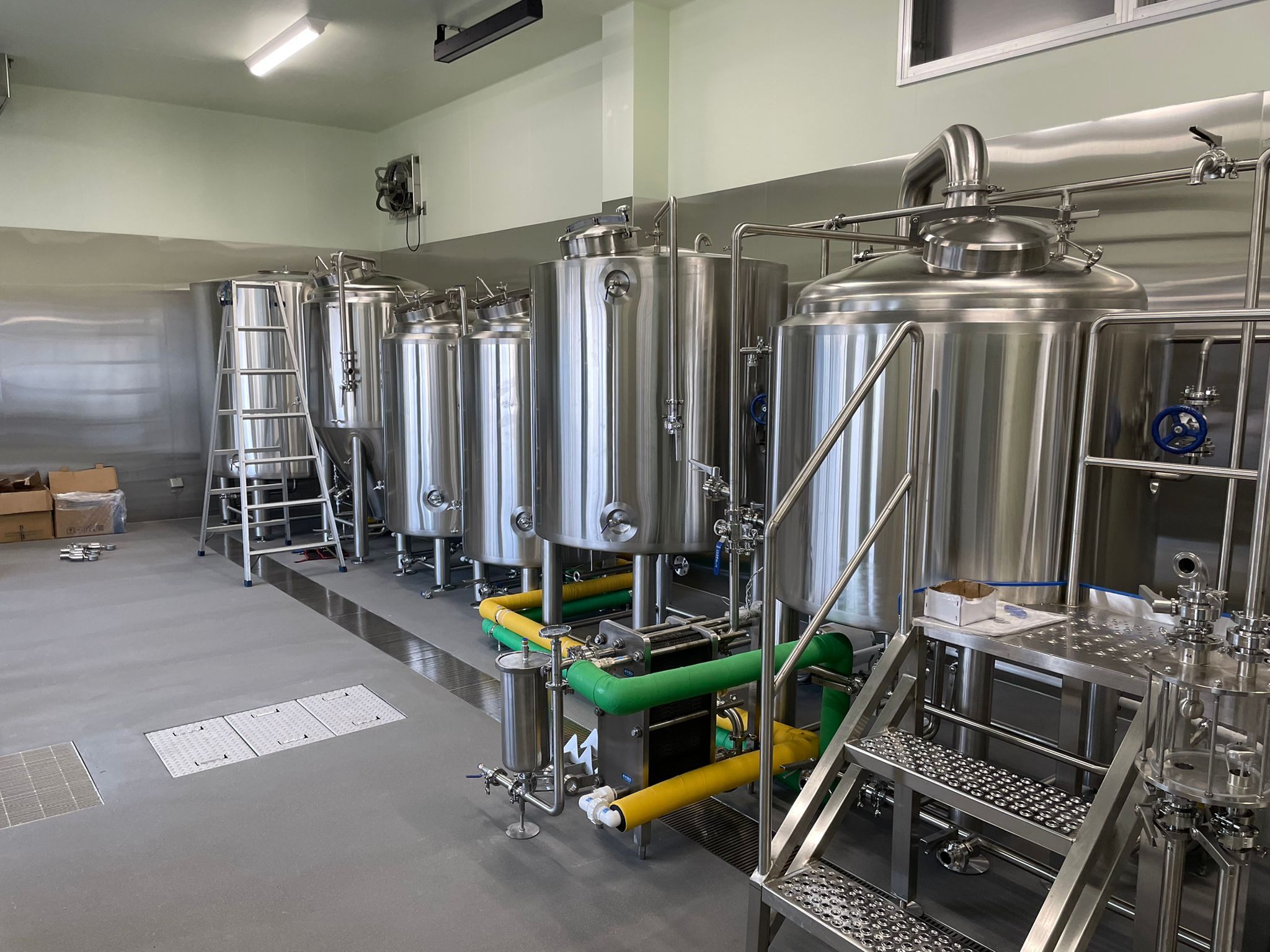 500L Standard Craft Beer Brewing Equipment – Two-Vessel SUS304 Turnkey System